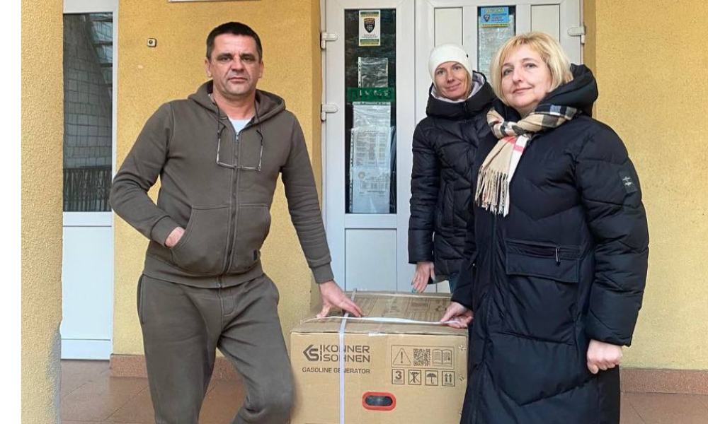 Спільно з Профспілкою вчителів Польщі привезли генератори для шкіл Львівської області